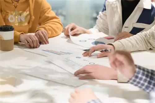 附近美食腌菜店在哪里